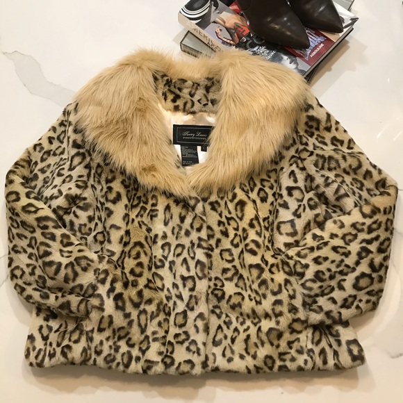 Terry Lewis Classic Luxuries Jackets & Blazers - Faux Fur Animal, leopard Print Coat Size Large